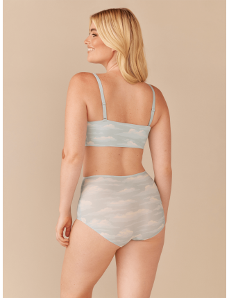 Special Offer DreamSeam High-Waisted Shortie | Cloud Nine